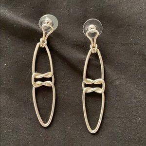 Kendra Scott long earrings